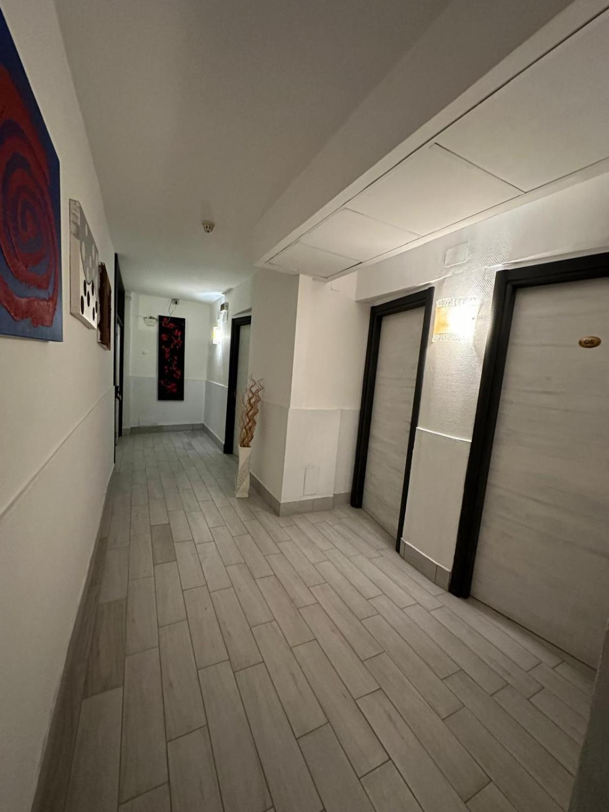 Hotel Clinton Casoria Buitenkant foto