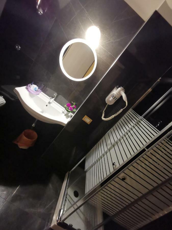 Hotel Clinton Casoria Buitenkant foto